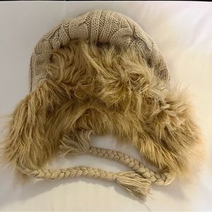 Warm hat for winter with faux fur lining